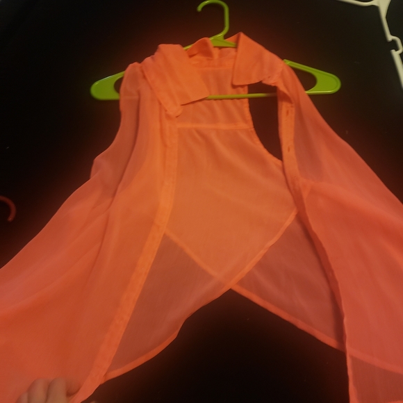 Top - Picture 3 of 3